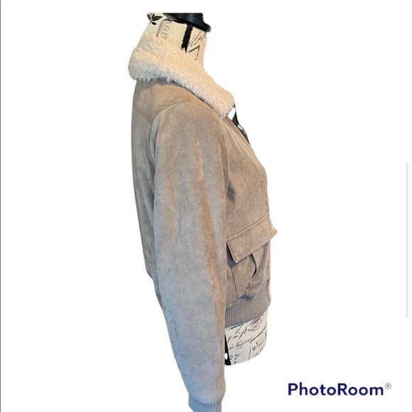 Cupcakes & Cashmere Reversible Bomber Aviator Jacket Size Small - Picture 3 of 16